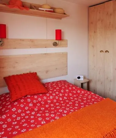 La Drugere - Et Roulottes Holiday home *